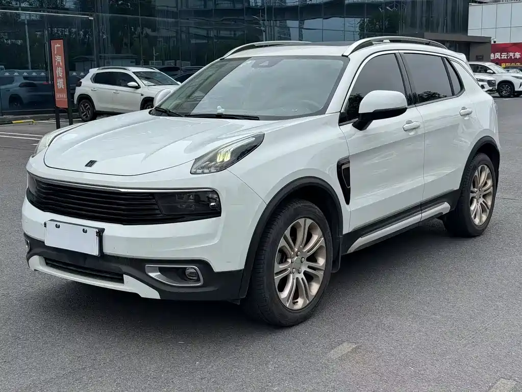 Lynk & Co 01 2018