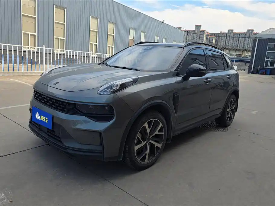 Lynk & Co 01 EM-P 2021