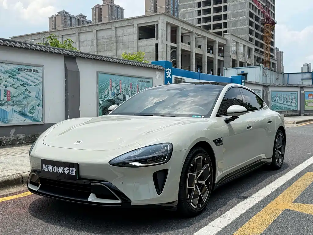 Xiaomi SU7 2025