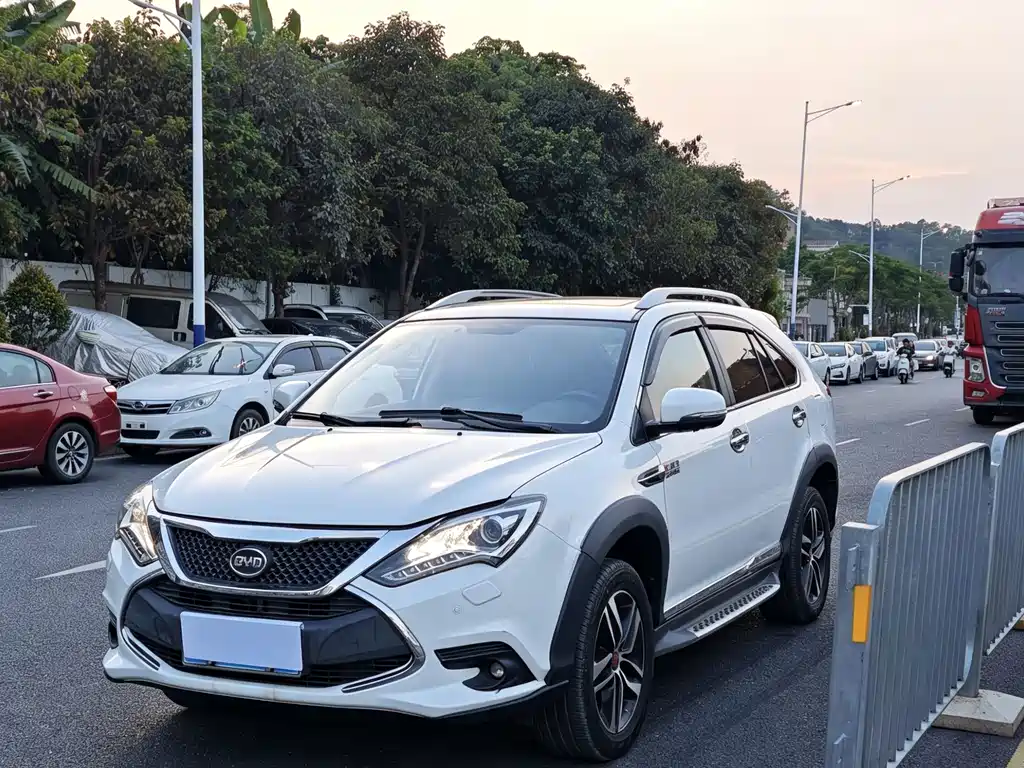 BYD Tang New Energy 2016