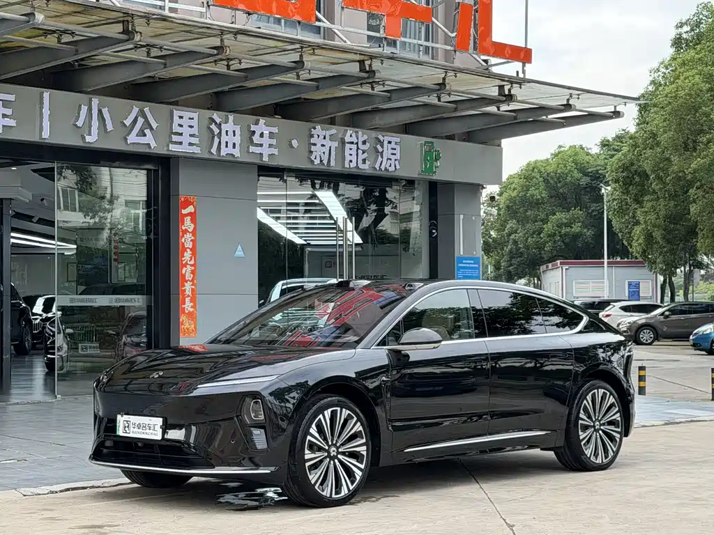 NIO ET9 2025