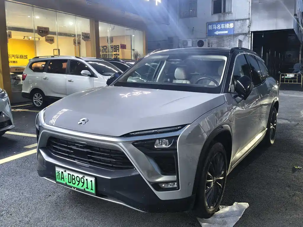 NIO ES8 2019