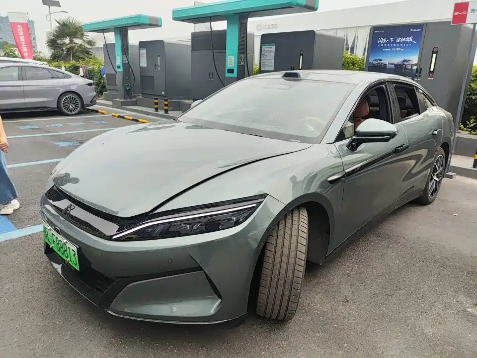 BYD 汉L 2025