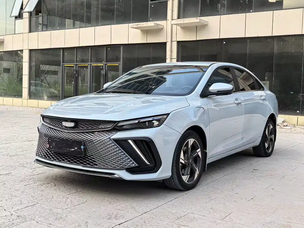 Geely L HiP 2022