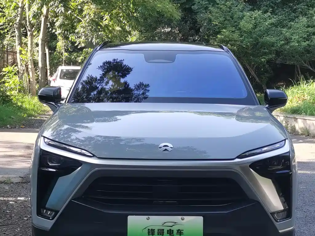 NIO ES8 2022