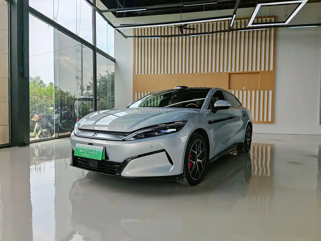 BYD 汉L 2025