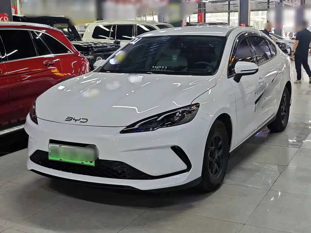 BYD Seal 05 DM-i 2025
