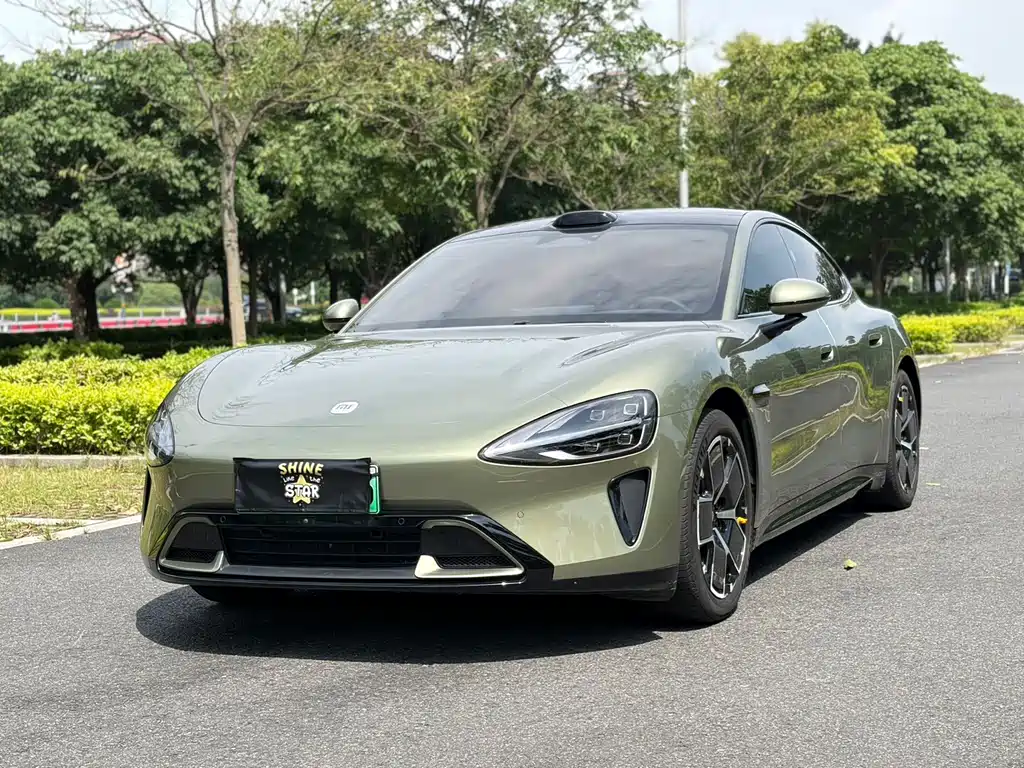 Xiaomi SU7 2024