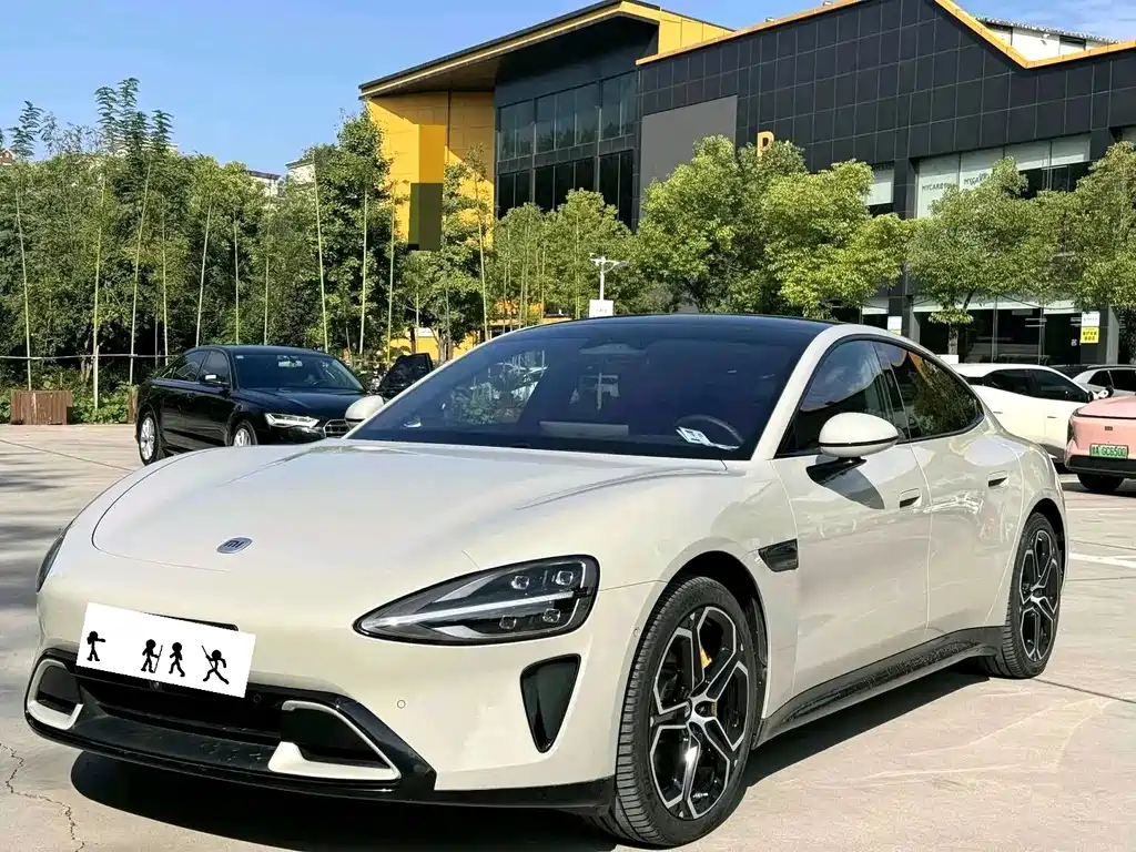 Xiaomi SU7 2025