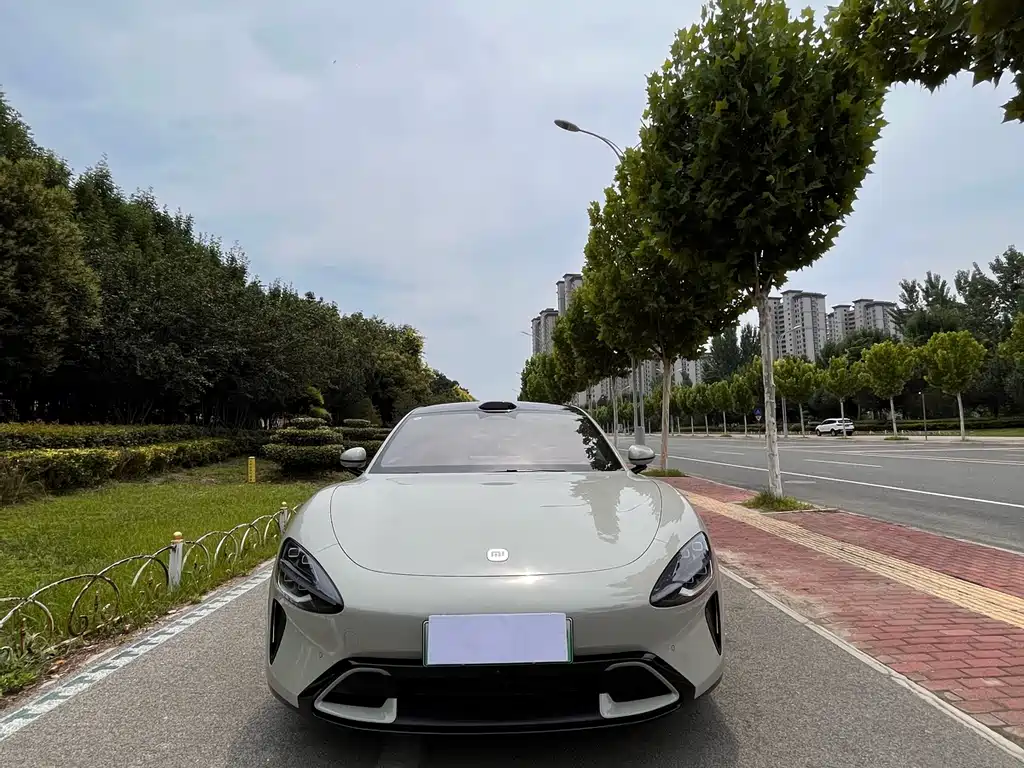 Xiaomi SU7 2025