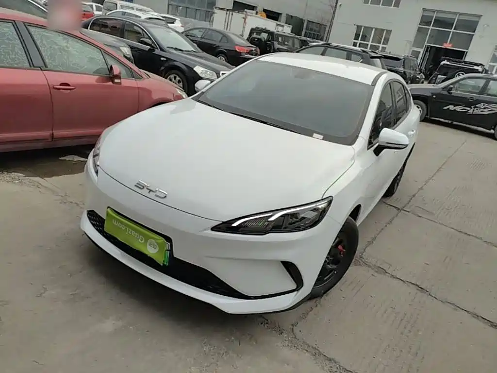 BYD Seal 05 DM-i 2025