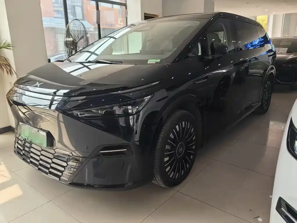 Xpeng X9 2025 pure electric 740 long battery life Max