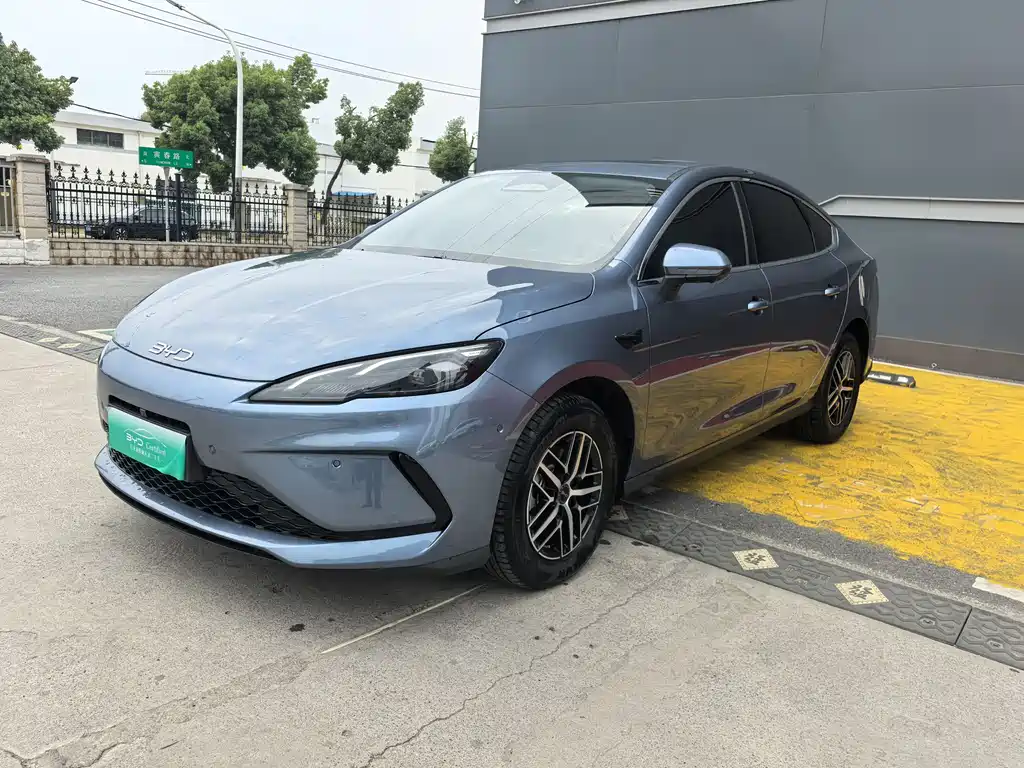 BYD Seal 05 DM-i 2025