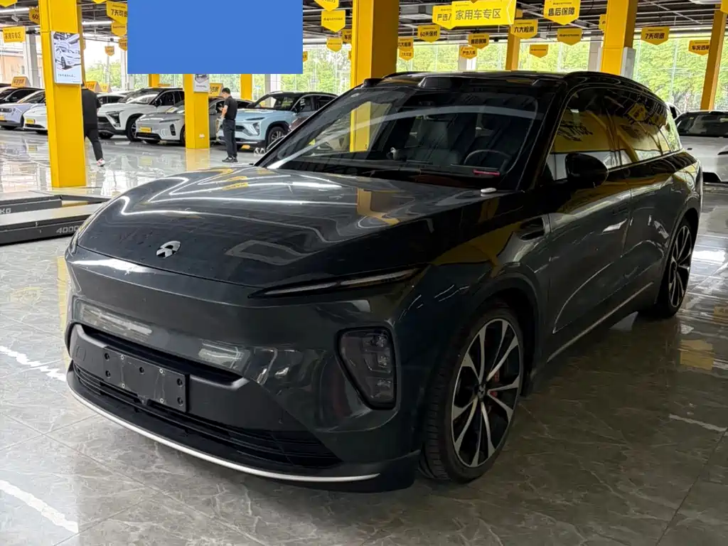 NIO ES8 2023