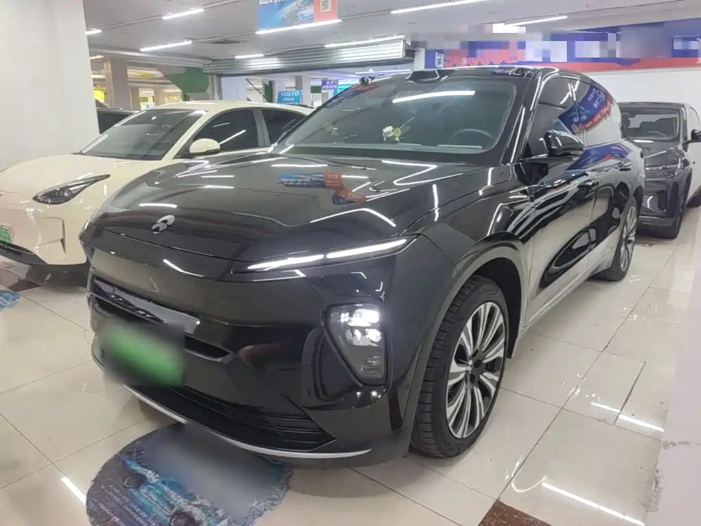 NIO ES8 2023