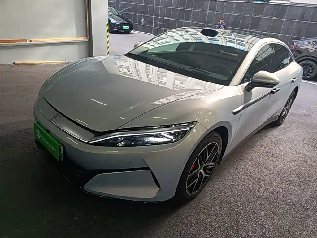 BYD 汉L 2025