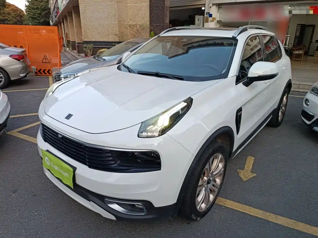Lynk & Co 01 2019
