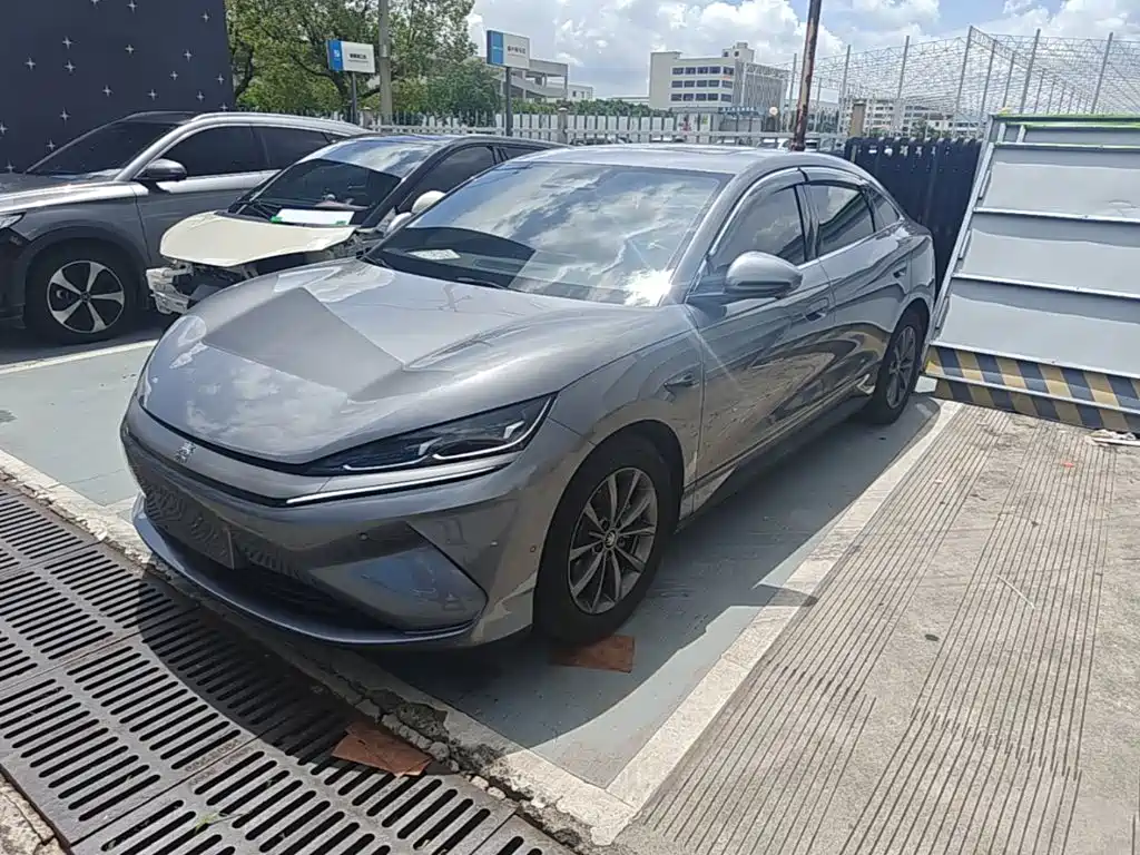 BYD Qin L 2025