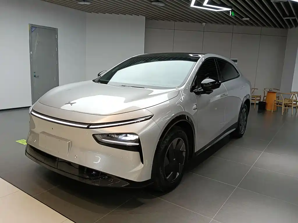 XPENG 小鹏G7 2025