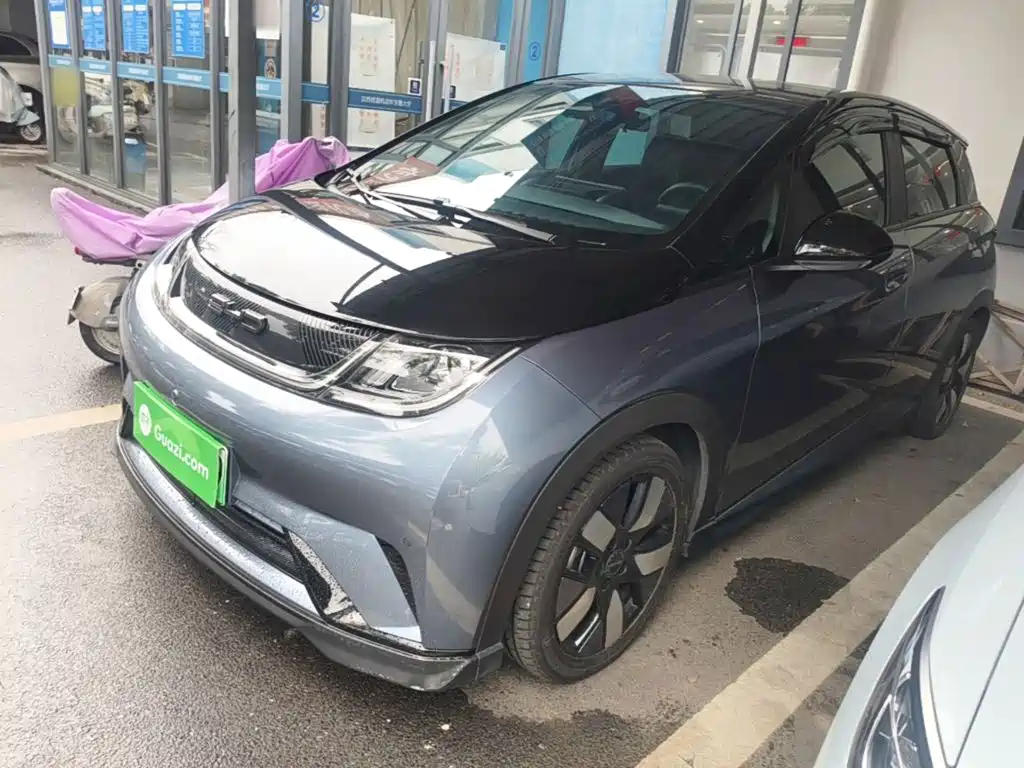 BYD Dolphin 2023