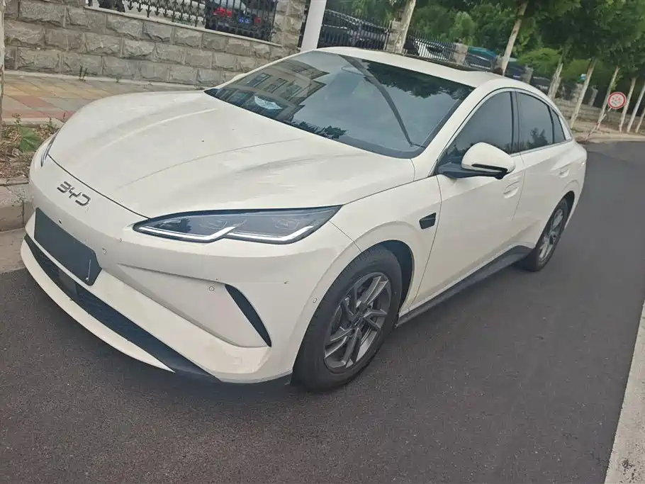 BYD 海豹06 2025