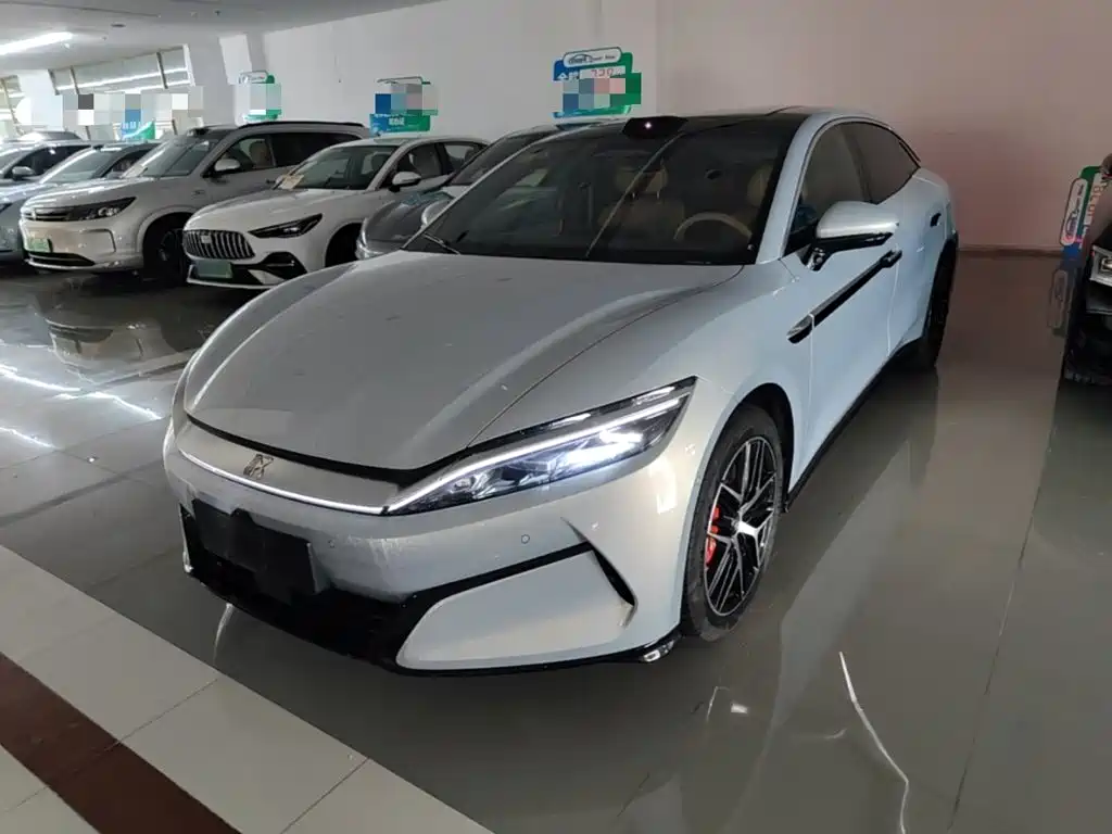 BYD 汉L 2025