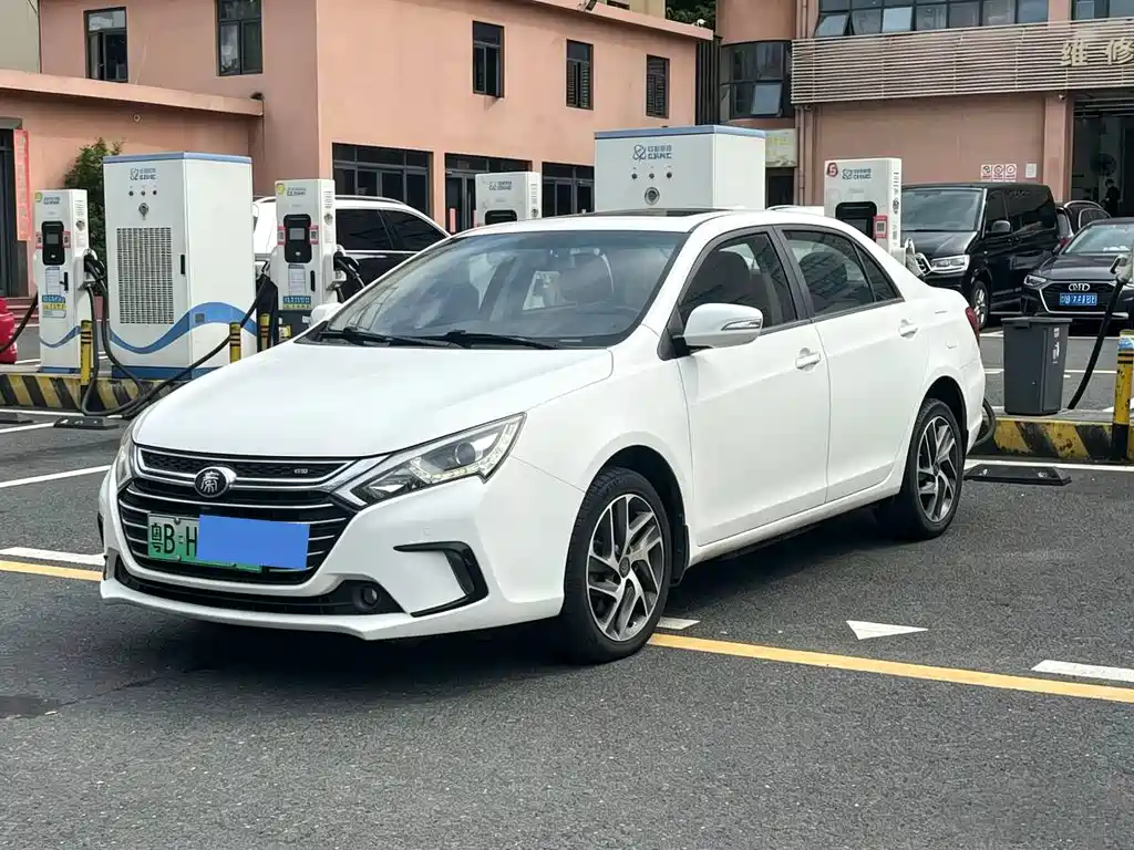 BYD Qin NEV 2017