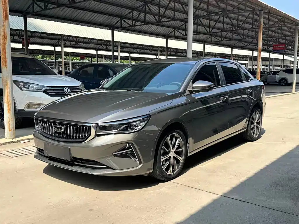 Geely Emgrand 2024