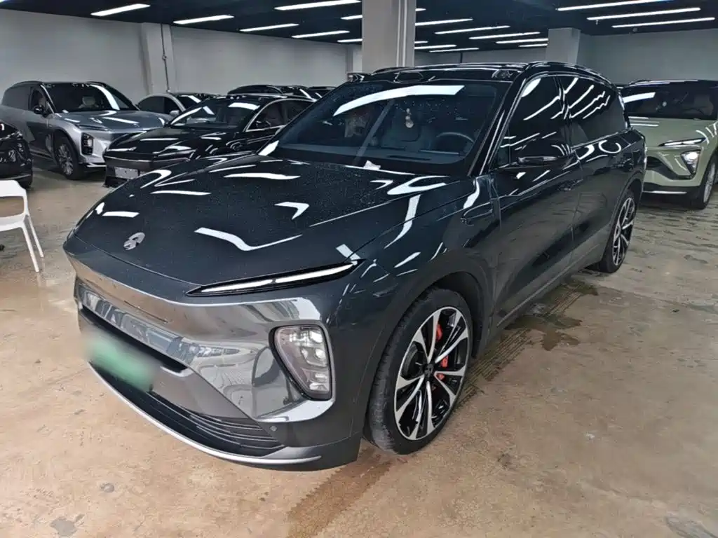 NIO ES8 2023