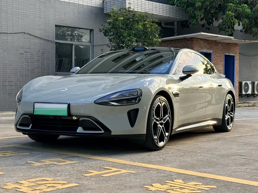 Xiaomi SU7 2025