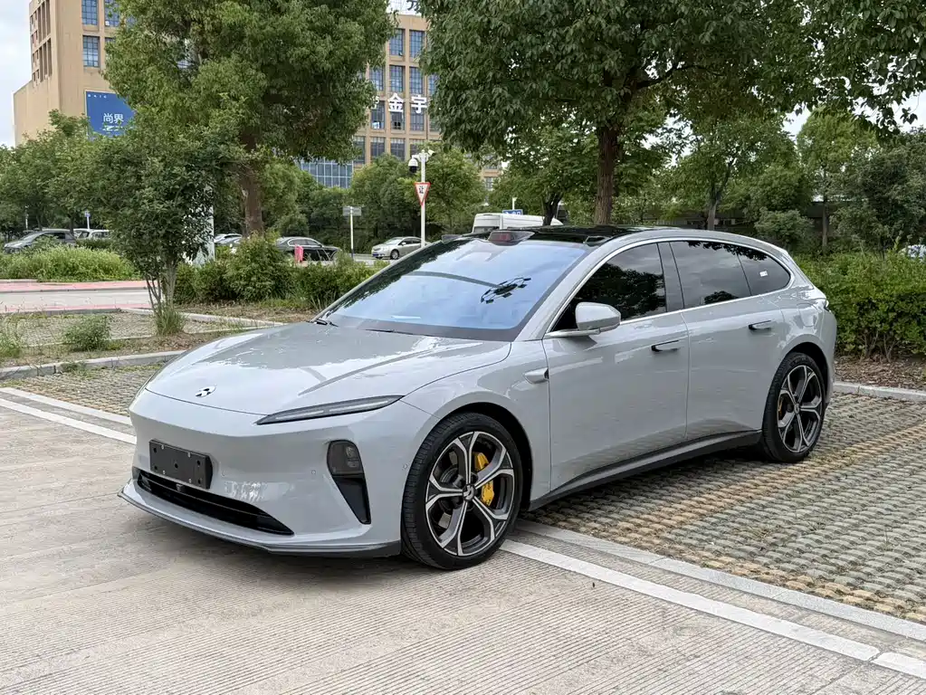 NIO ET5T 2024