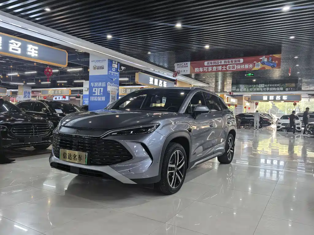 BYD L DM-i 2026