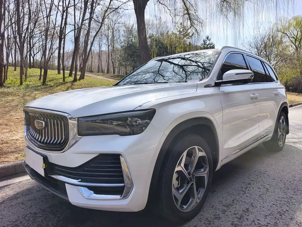 Geely Xingyue L 2025