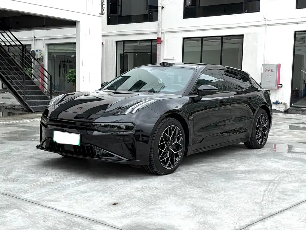Zeekr 001 2025