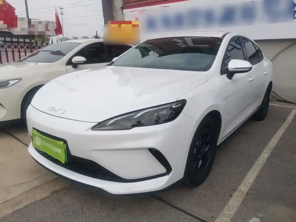 BYD Seal 05 DM-i 2025