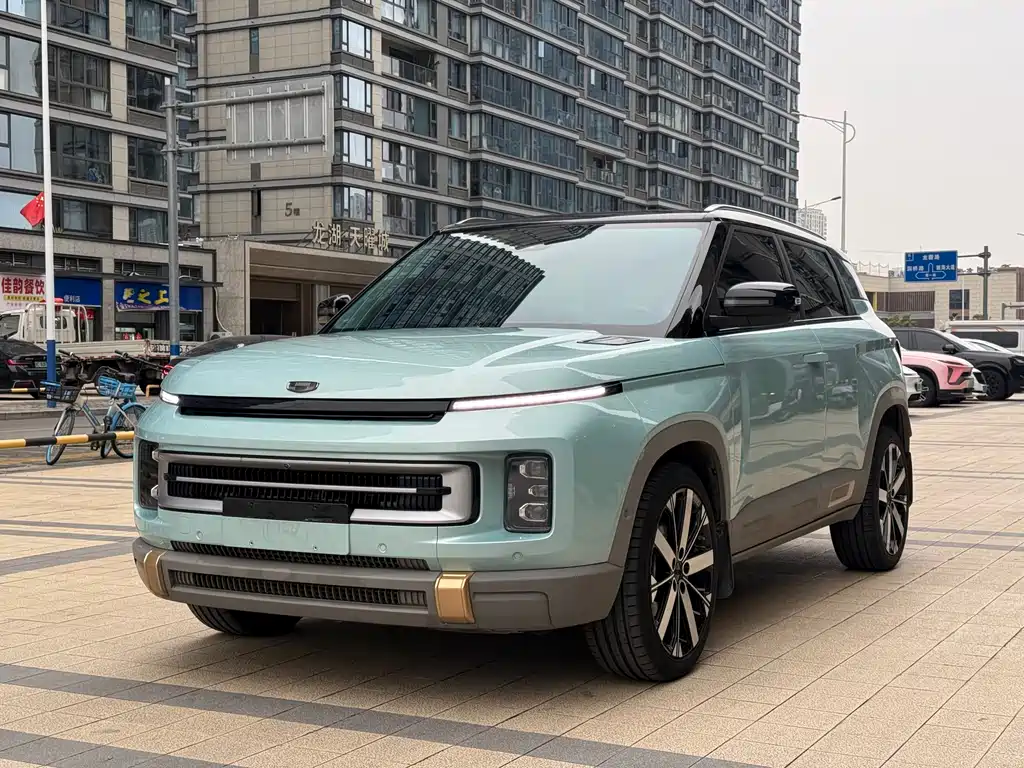 Geely Icon 2023