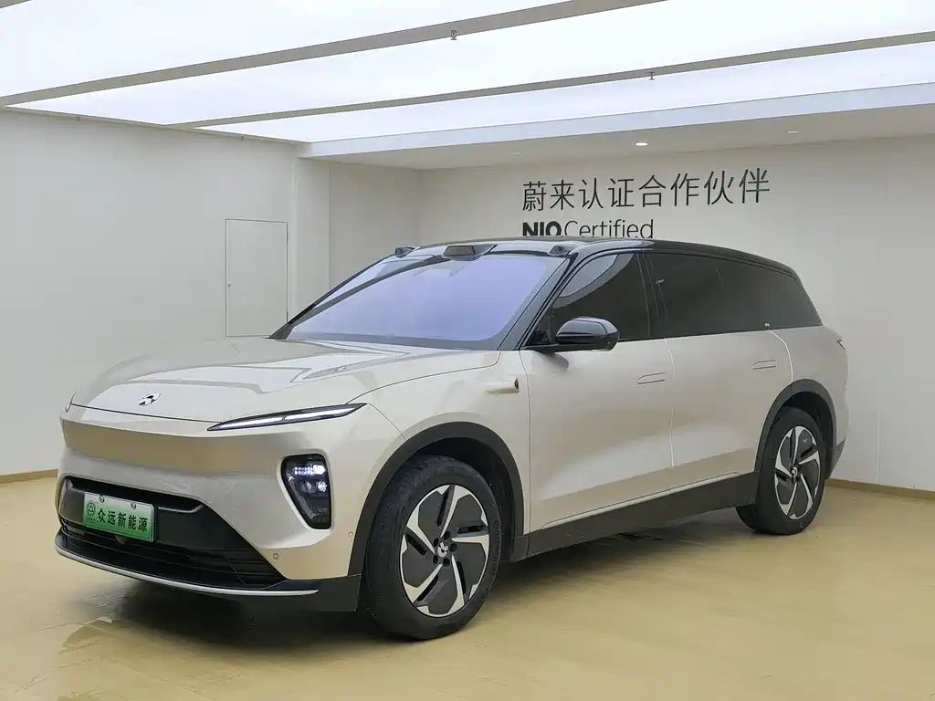 NIO ES8 2024