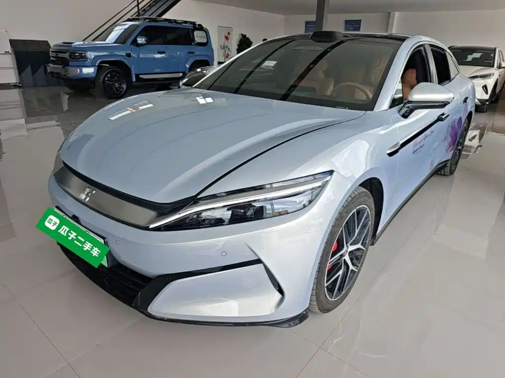 BYD 汉L 2025