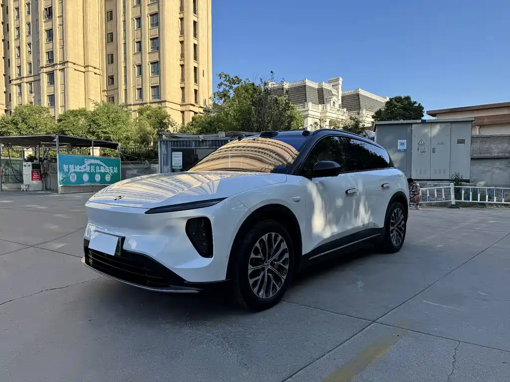 NIO ES6 2025