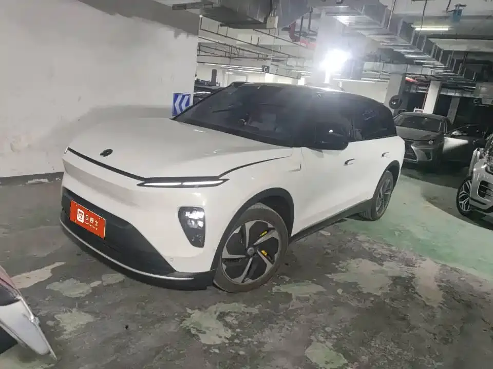 NIO ES8 2023 75kWh Executive Edition