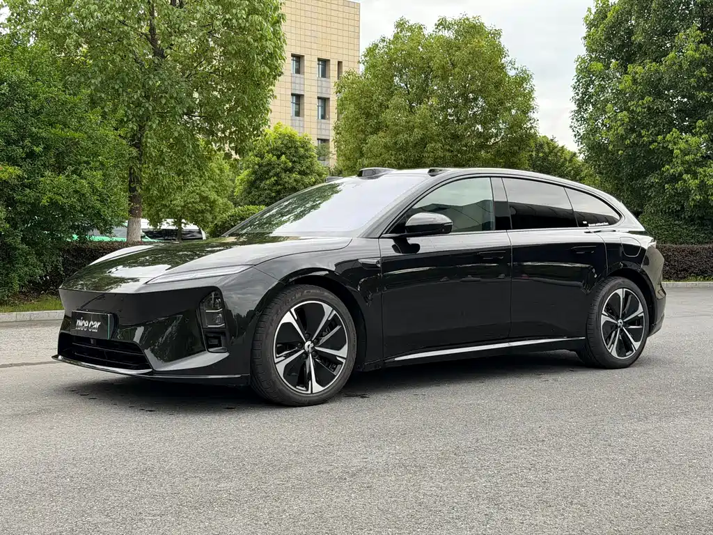 NIO ET5T 2025