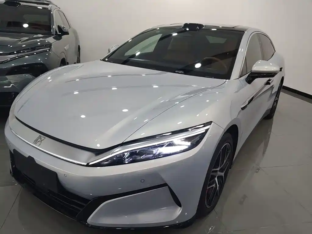 BYD 汉L 2025