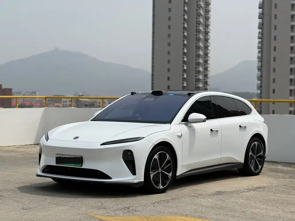 NIO ET5T 2024 model 75kWh Touring