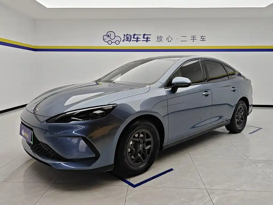 BYD Seal 05 DM-i 2025