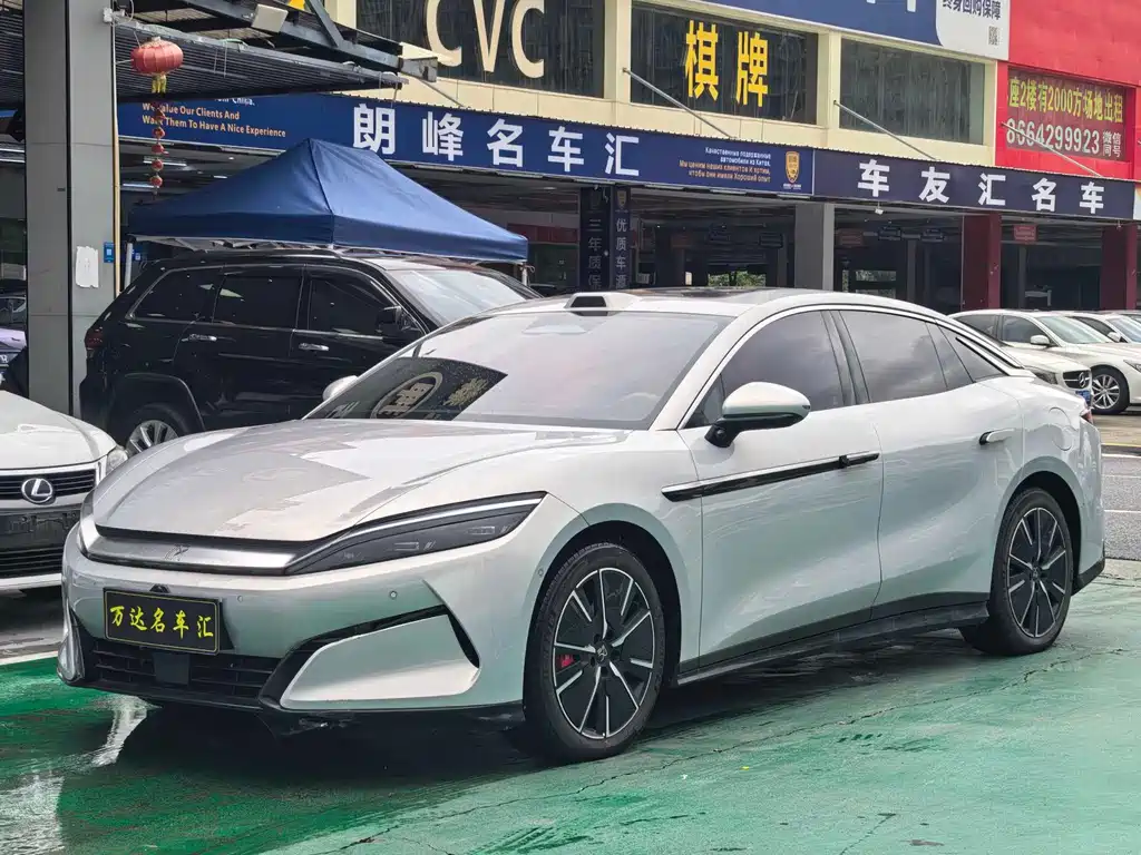 BYD 汉L 2025