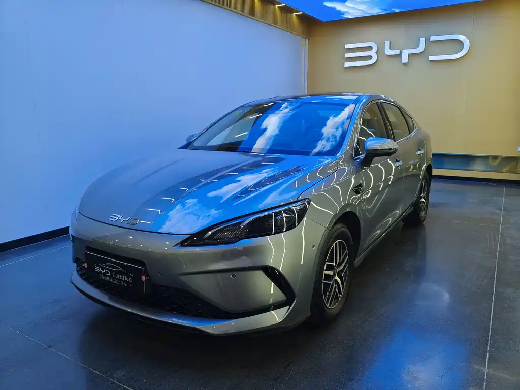 BYD Seal 05 DM-i 2025