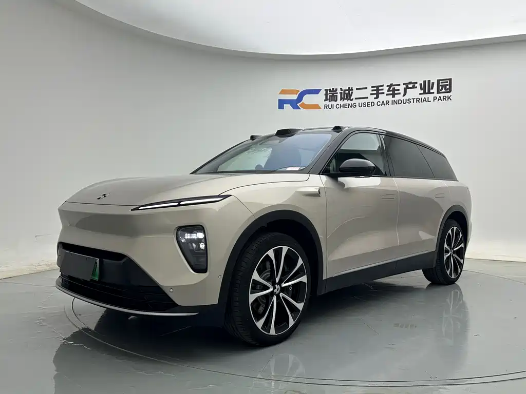 NIO ES8 2023