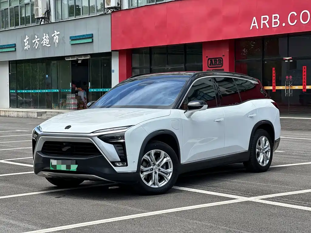 NIO ES8 2022