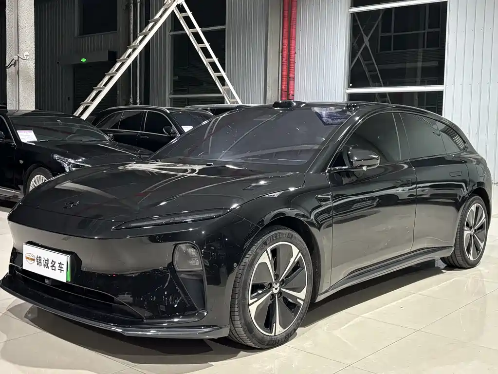 NIO ET5T 2025