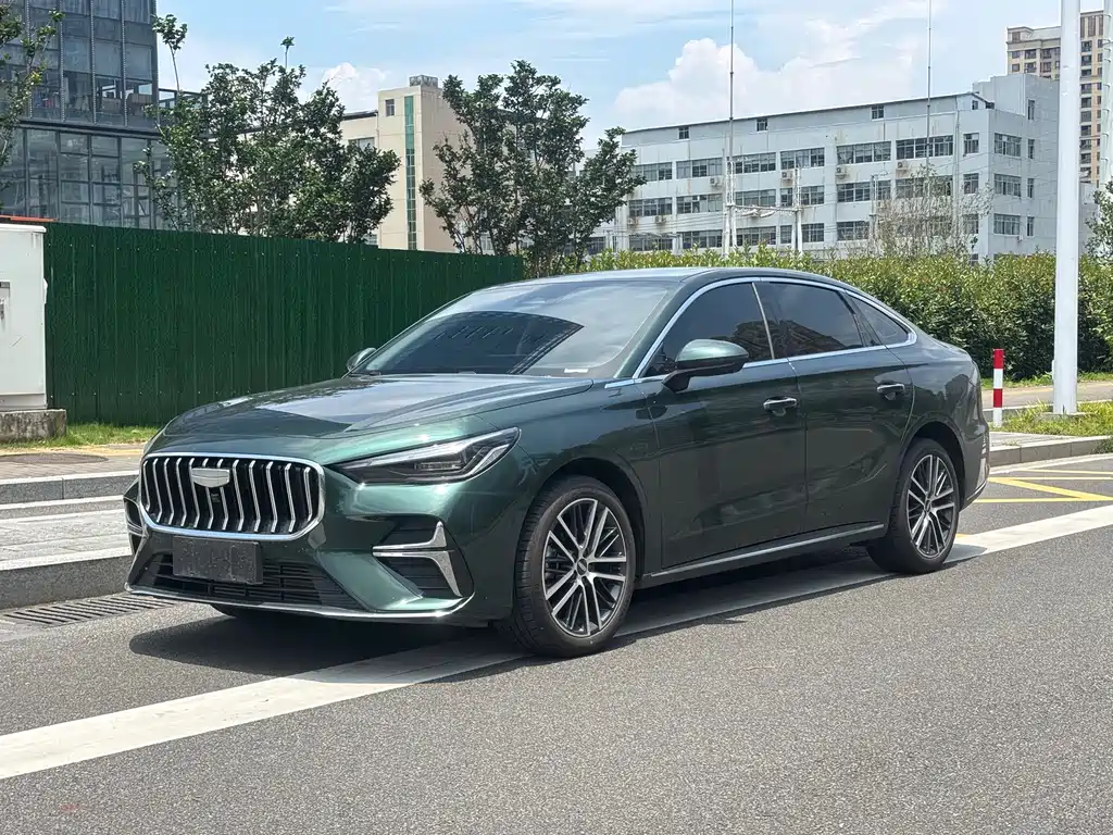 Geely Emgrand 2025
